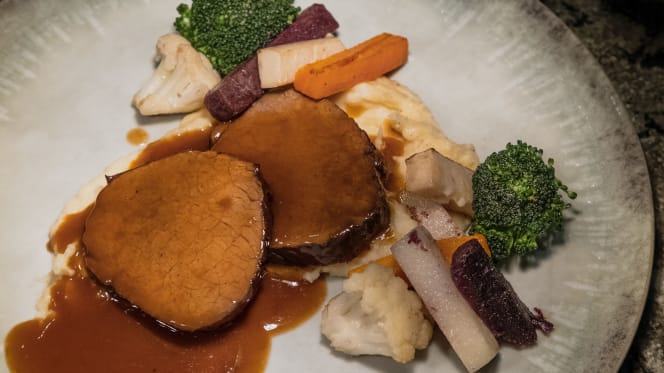 Julian's Bar & Restaurant - SEESTERN - 7