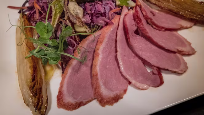 Julian's Bar & Restaurant - SEESTERN - 1