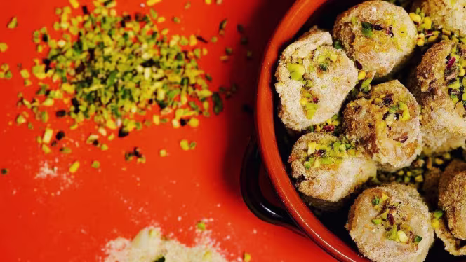 MonteSoprano Street  (Duomo/Liberty) - Milano - 1