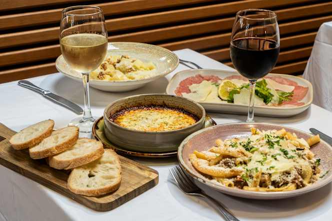 La Burratina Trattoria Pizzería - 1