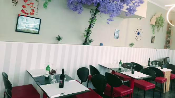 TRiSHuL Café Restaurant Indien - 5