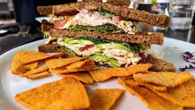 Du Monde Bar & Kitchen - 4