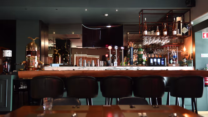 Tapper  Fine Food and Special Drinks - 8