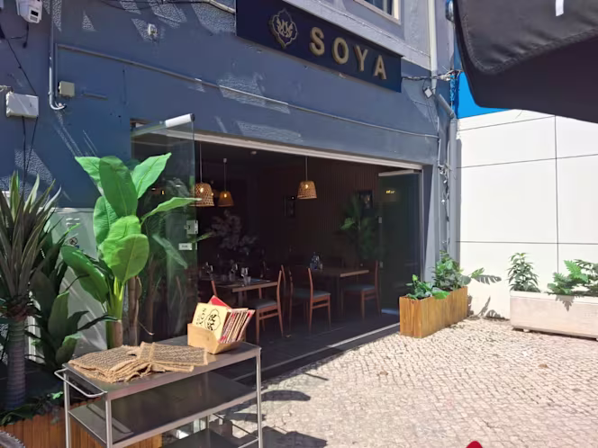 Soya Noodle Bar Setubal - 1