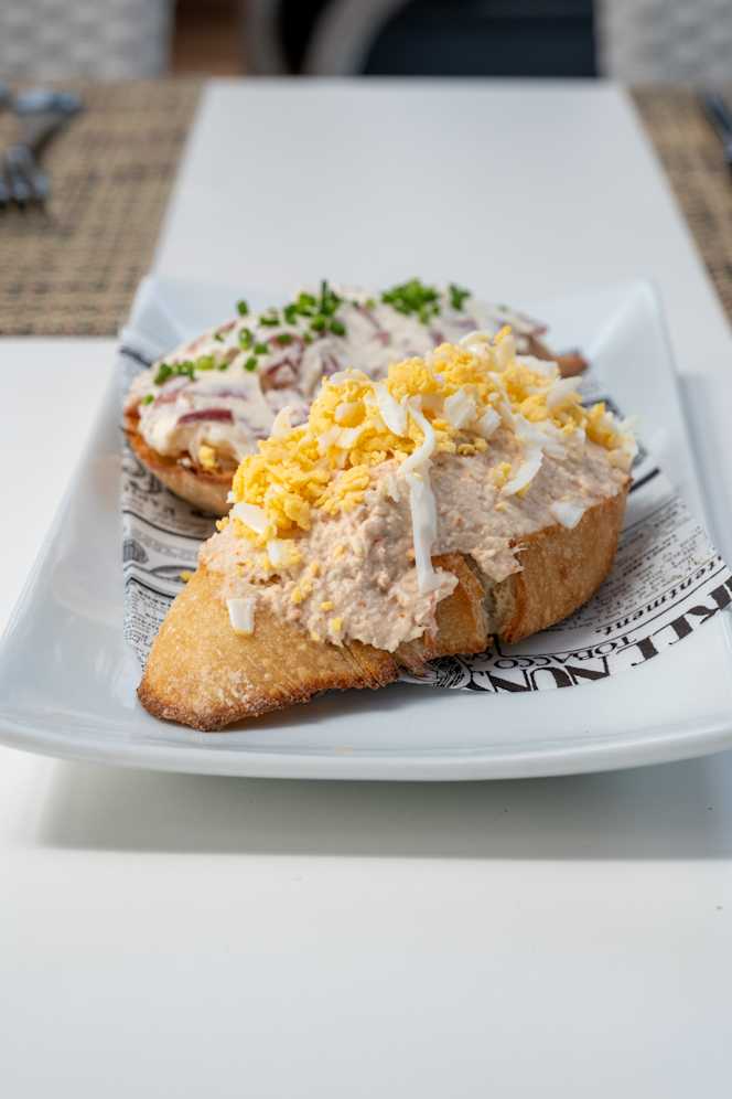 Madre Burger - Tapas & Paellas - Plaza Patines - 5