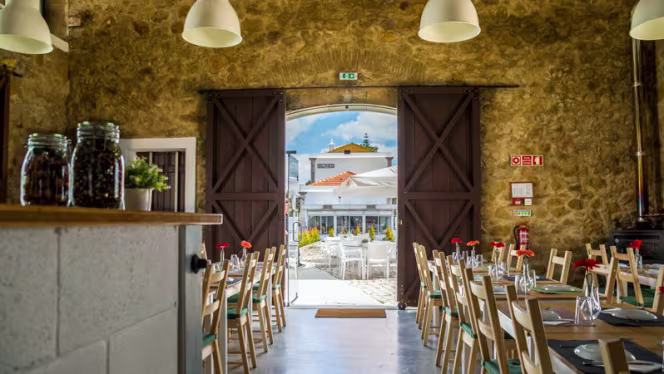 Petiscais- Restaurante , cervejaria e petiscaria - 0