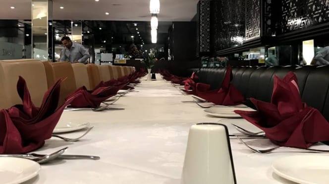 Kaniz Restaurant Heathrow - 6