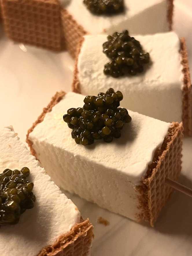 Caviar Louis Bar - 0