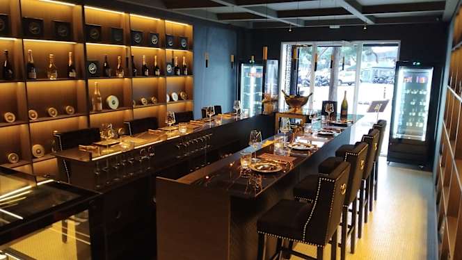 Caviar Louis Bar - 2