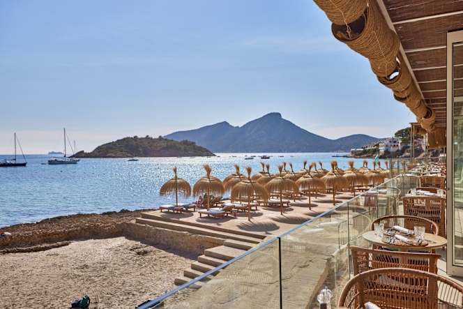 Aqua Beach Club - 7