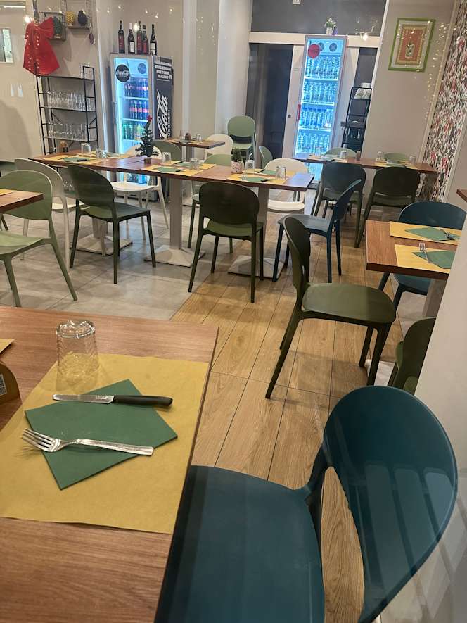 Lavika Pizzeria Ristorante - 3