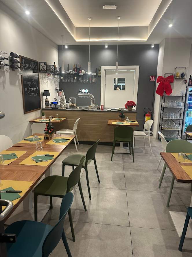 Lavika Pizzeria Ristorante - 4