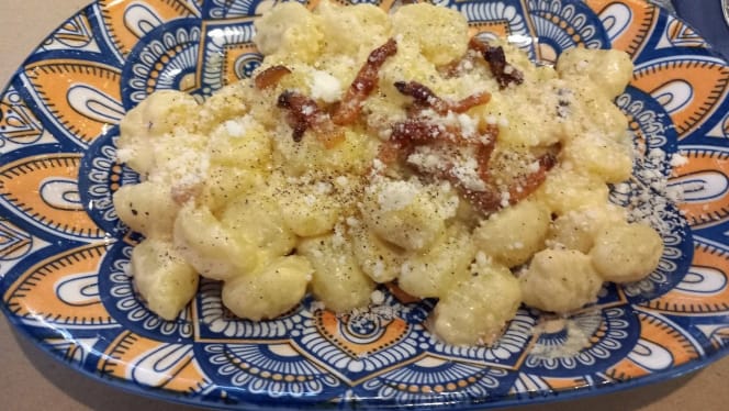 Lavika Pizzeria Ristorante - 9