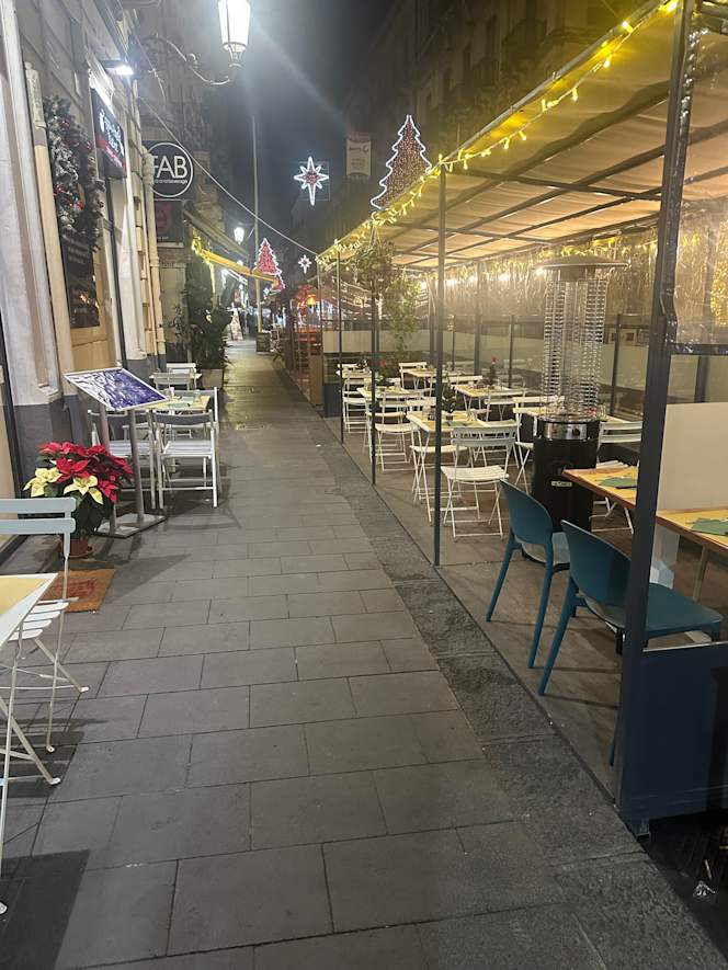 Lavika Pizzeria Ristorante - 5