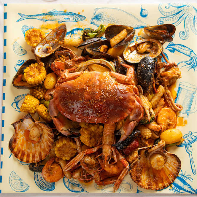 CrabBox Seafood & Beer - 5