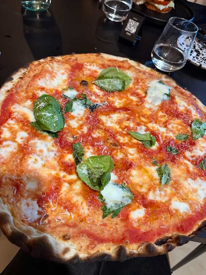 De Giuseppe Pizzeria - 8