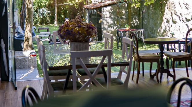 Lea - Food & Drinks - 1