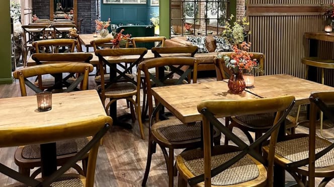 Margo & Plum Cafe - 8