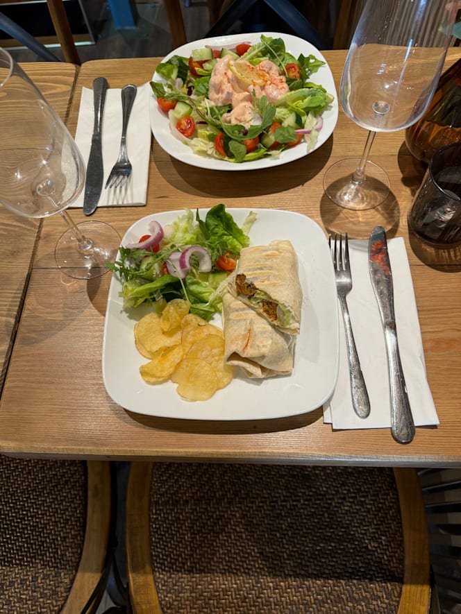 Margo & Plum Cafe - 5