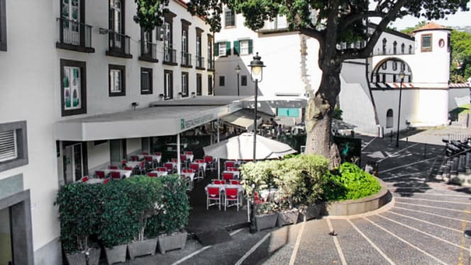 FX Restaurant & Sports Bar - 6