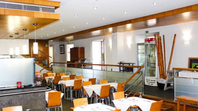 FX Restaurant & Sports Bar - 3