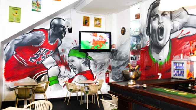 FX Restaurant & Sports Bar - 8