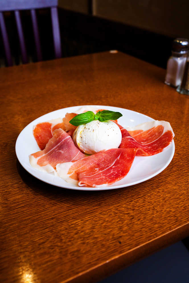 Colosseo Restaurant - 9