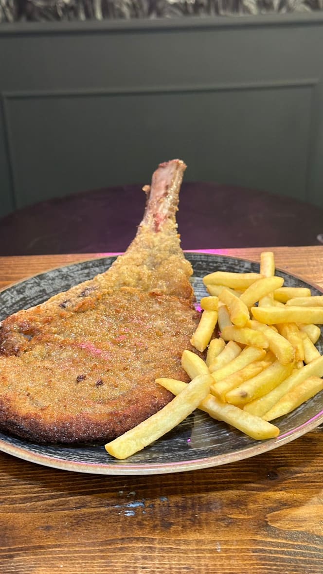 Mama's Music Pub - 2