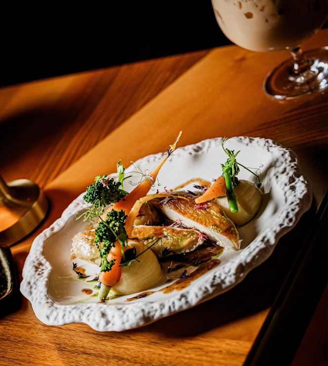 Restaurant 8o8 Eight O' Eight - 7