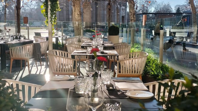 Terraza y Restaurante Malvar- Hotel Hospes Puerta de Alcalá - Madrid - 4