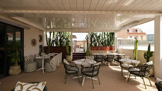 Restaurant Panoramique by Le Roof - 8