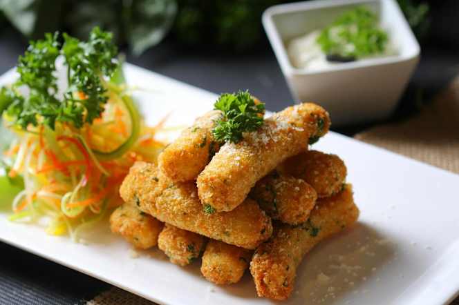 Naj Indian Cuisine & Takeaway - 2
