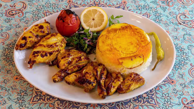 Almas Restaurant - 8