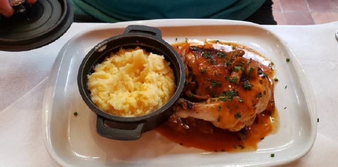 Le Bistro Marbeuf - 6