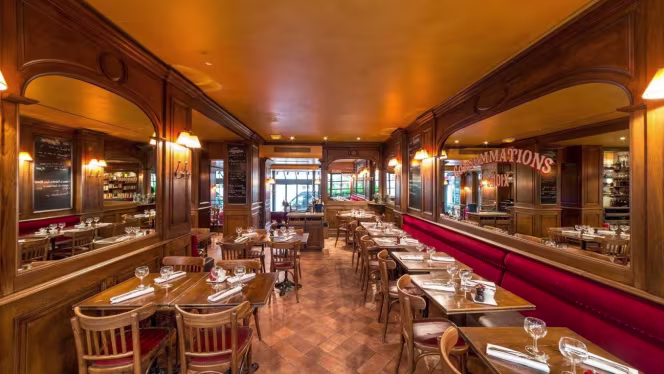 Le Bistro Marbeuf - 1