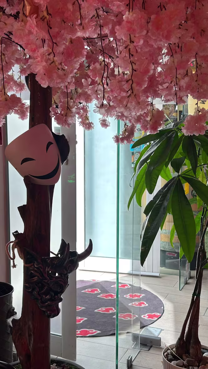 Omokuma Ramen & Bubble tea - 6