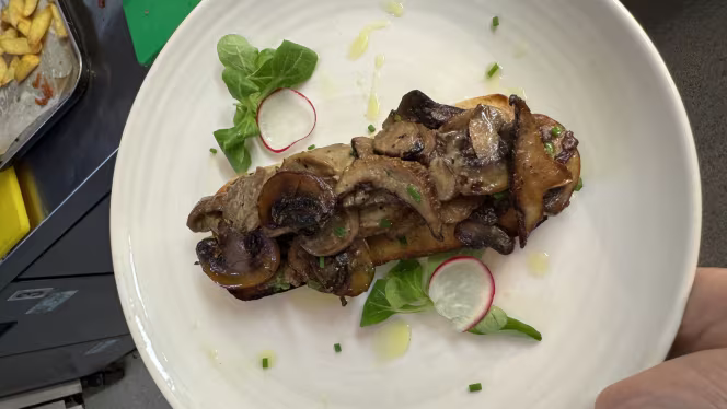 The Elm Tree Inn - 2