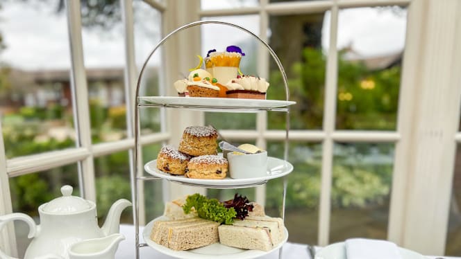 Tudors Restaurant at Marygreen Manor Hotel - 2