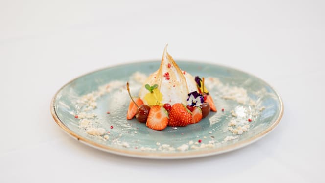 Tudors Restaurant at Marygreen Manor Hotel - 4