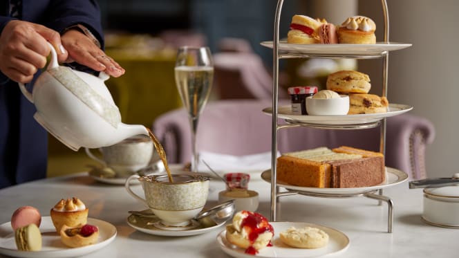 Tea Lounge at The Clermont Victoria - 4