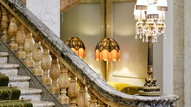 Tea Lounge at The Clermont Victoria - 8