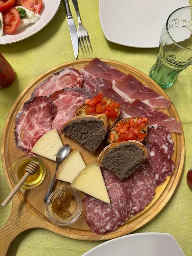 Trattoria Braceria Pizzeria Le Farniole zona Valdichiana - 6