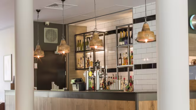 Recess at Hilton Garden Inn Bristol - 4