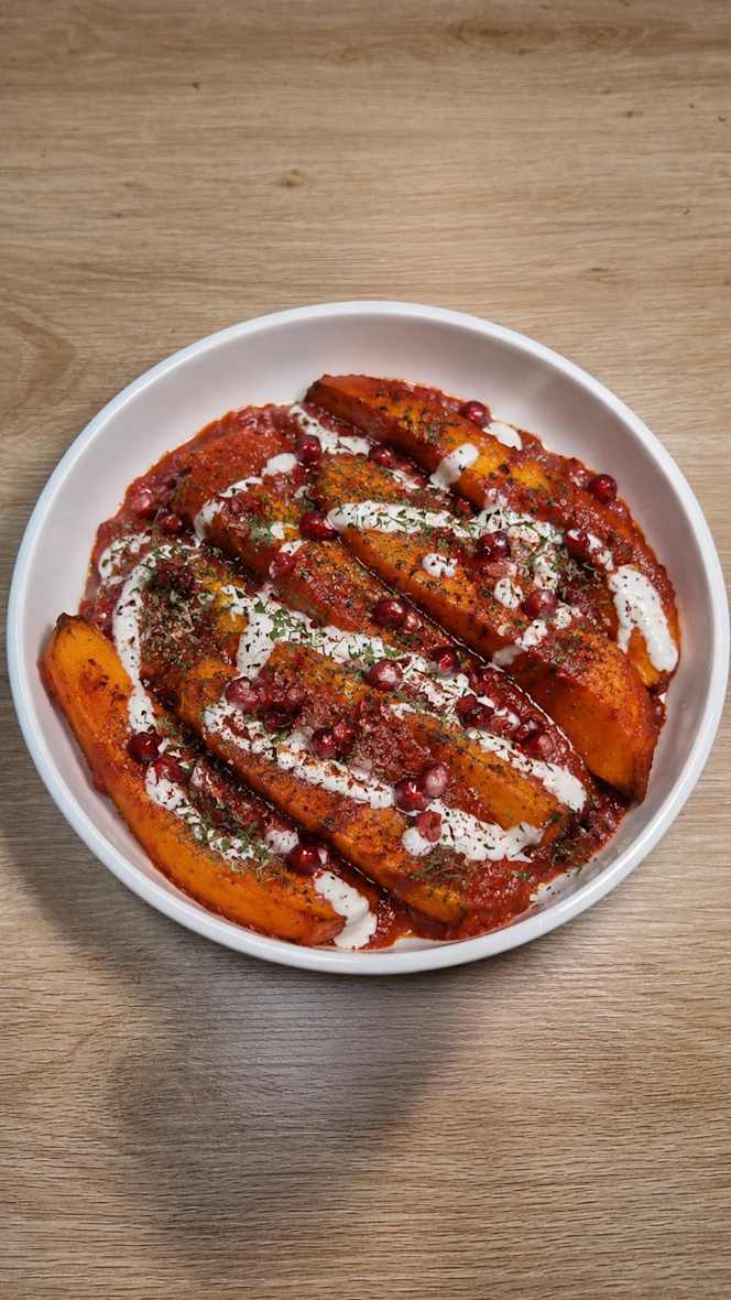 Roya Restaurant & Bar - 5
