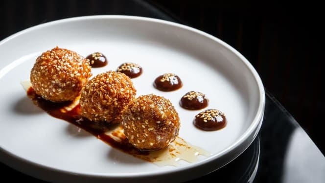 No 5 Dining & Lounge - 9