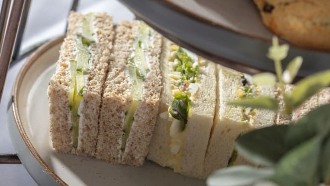 Afternoon Tea at Cambridge Belfry - 1