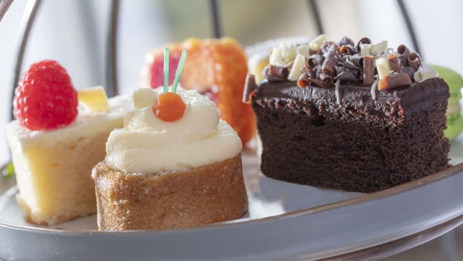 Afternoon Tea at Cambridge Belfry - 3