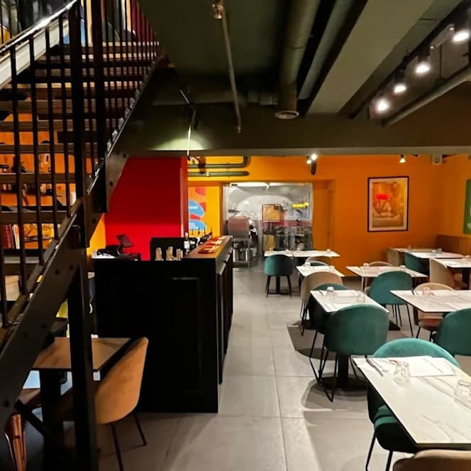 Vasinikó Trafalgar Square - 9