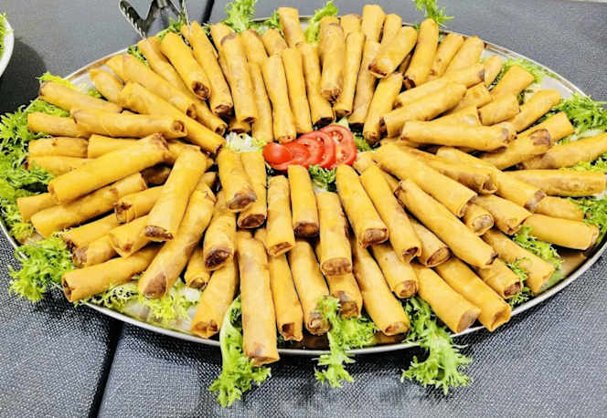 Neighborhood Filipino Restaurant Aurelia - 1