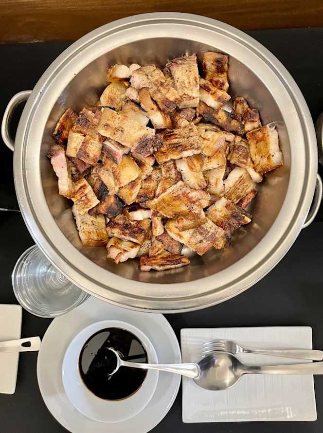 Neighborhood Filipino Restaurant Aurelia - 6